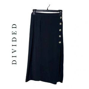 1792. DIVIDED MIDI LENGTH BUTTON UP ON SIDE SKIRT SIZE 0 100% VISCOSE MATERIAL